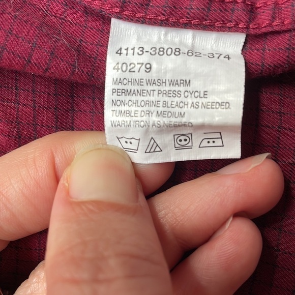 Haggar XL no iron red plaid button down shirt - Picture 8 of 8